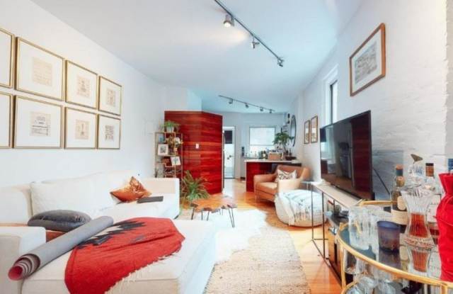 313 West 17th Street - 313 West 17th Street, New York City, NY 10011