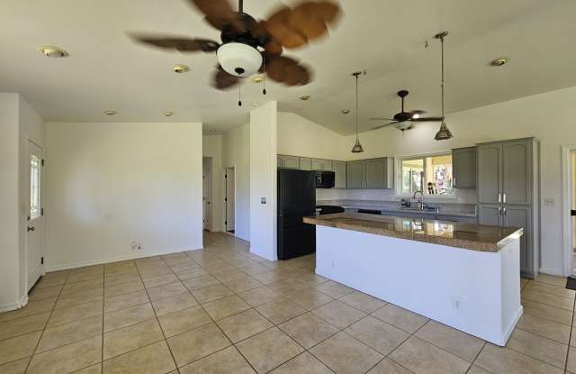 15-1817 14th Avenue photos photos