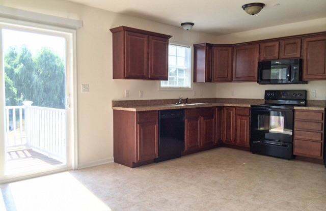 12 BREEZEWOOD DR Gallery 2