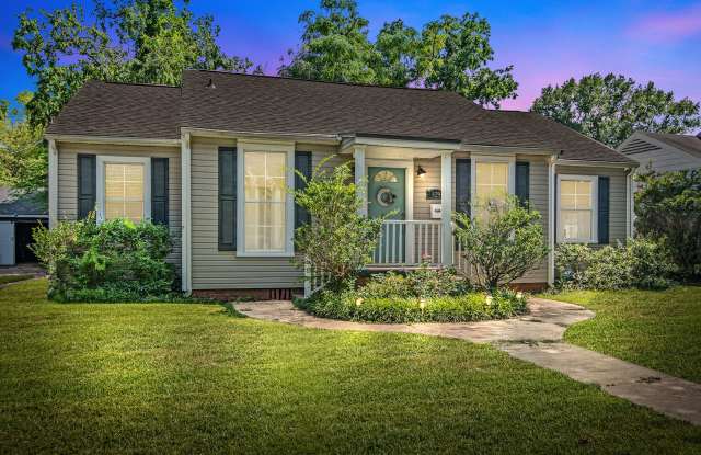 429 Slattery Blvd photos photos
