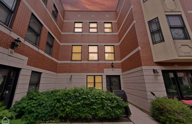 2340 W Adams Street - 2340 West Adams Street, Chicago, IL 60612