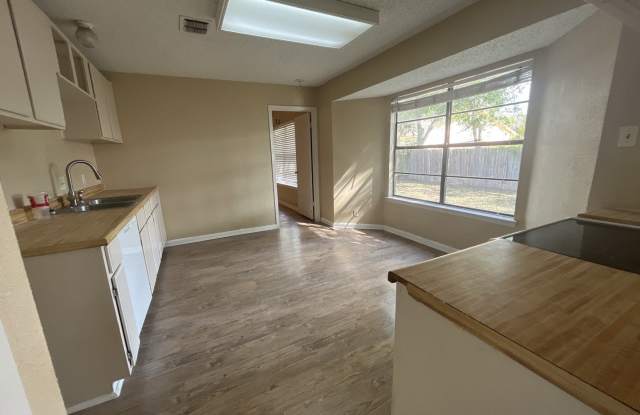 5710 COLDSPRINGS DR Gallery 4