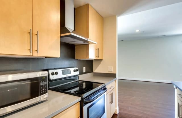1212 East Apartments Gallery 4