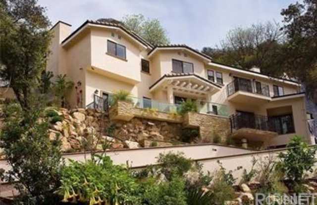 8150 WILLOW GLEN - 8150 Willow Glen Road, Los Angeles, CA 90046