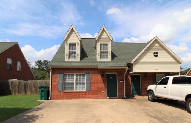 2640 Bowman Drive - A - 2640 Bowman Drive, Johnson, AR 72762