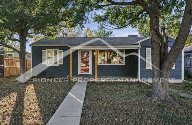 Spacious Home with Washer/Dryer and Fenced Yard Gallery 1