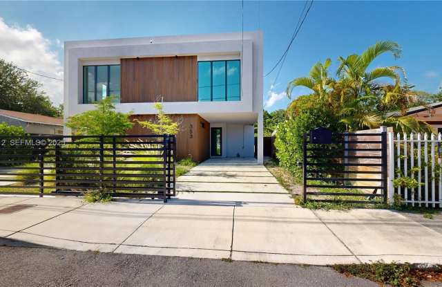 353 NW 50th St photos photos