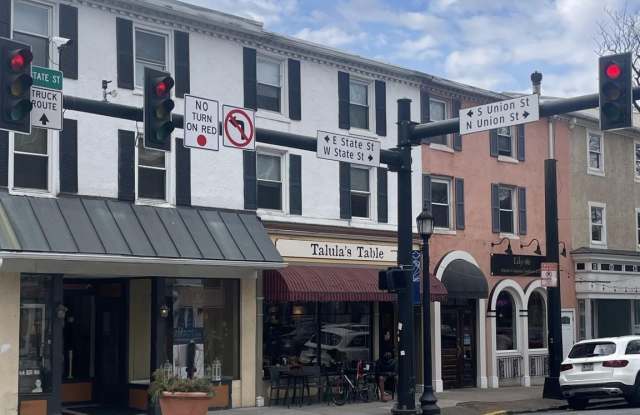 102 W STATE STREET - 102 West State Street, Kennett Square, PA 19348