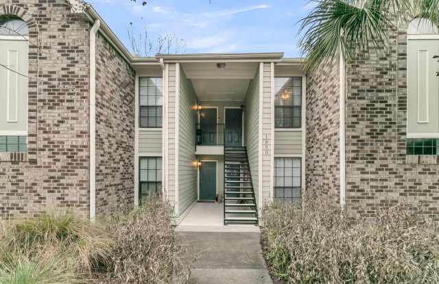 Charming 2BR/2BA Condo with Water Views in Sought-After Montclair – Mount Pleasant, SC - 1850 Montclair Drive, Mount Pleasant, SC 29464