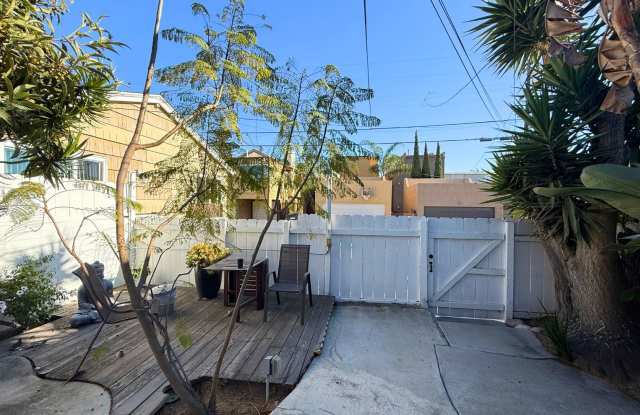 Cozy 2BR with Serene Courtyard Escape photos photos