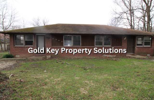 Secluded 2 BR 1 BA Duplex with Water/Sewer Included NO SECTION 8 Gallery 3
