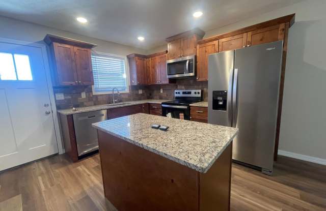 Tired of Nightly Rental Rates - New Never Occupied - Brand New 2 bedroom 2 bath Duplex in Kimberling City, MO - Ask us about Move In Incentives photos photos