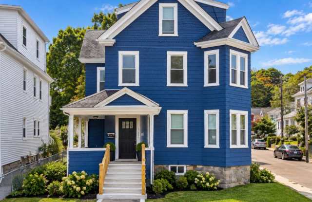 471 Beech St. Gallery 1