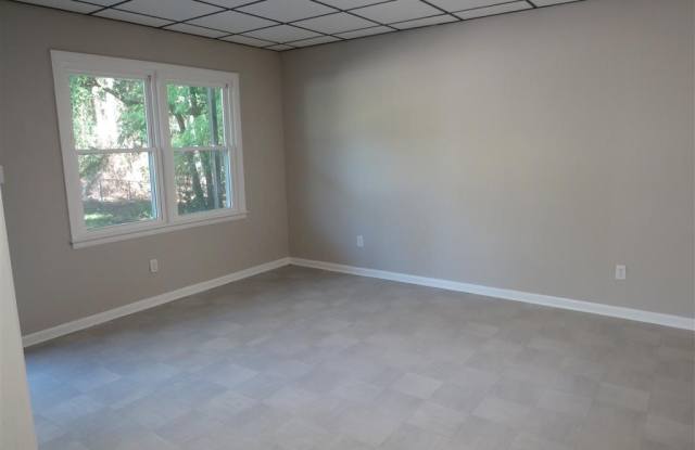 210-19 Colonial Drive Gallery 4