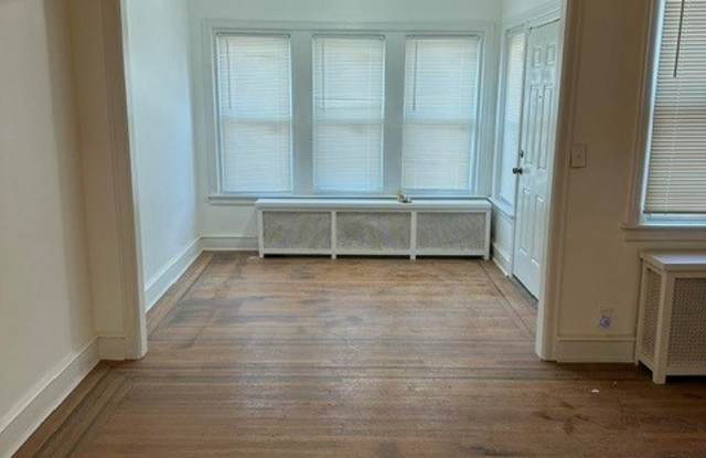 258 Rosemar Street Gallery 3