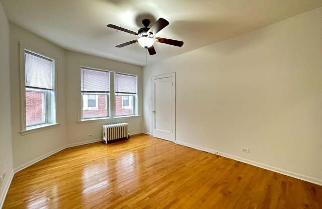 1900 W Farwell Ave Gallery 3