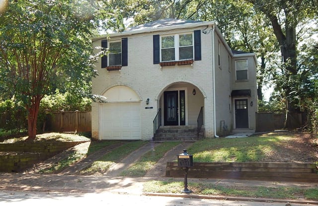 2595 E Woodland Cir - 2595 East Woodland Circle, East Point, GA 30344