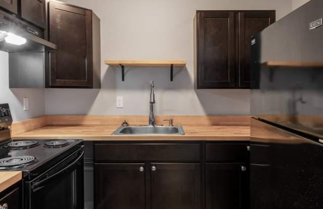 2605 Crisnic Court Gallery 4