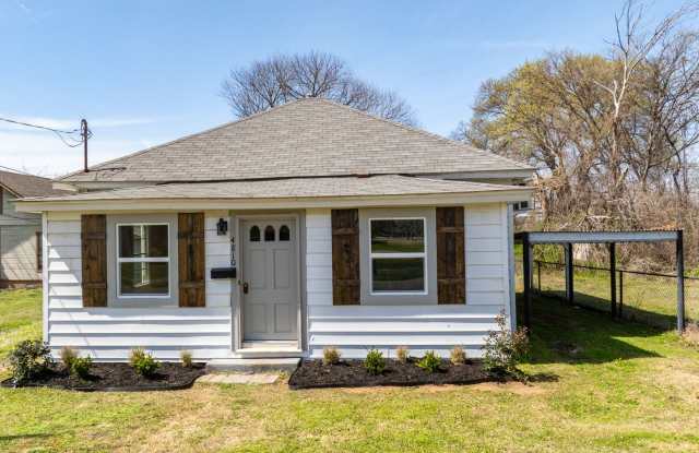 FREE MONTH RENT! Freshly Updated 3 Bedroom House photos photos