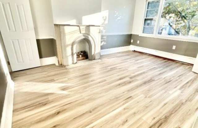 170 Claremont Ave photos photos