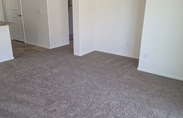 41229 West Little Drive Gallery 3