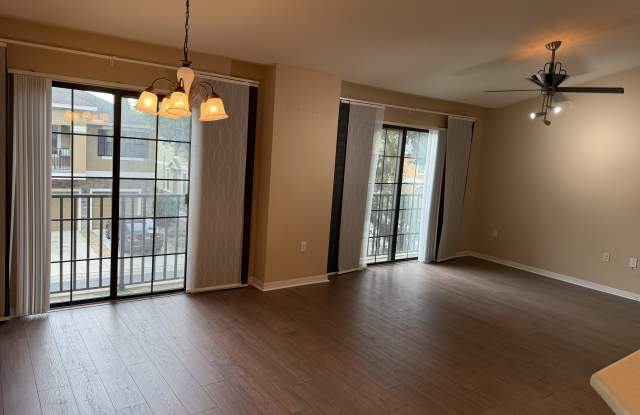 16532 Kingletridge Avenue Gallery 2