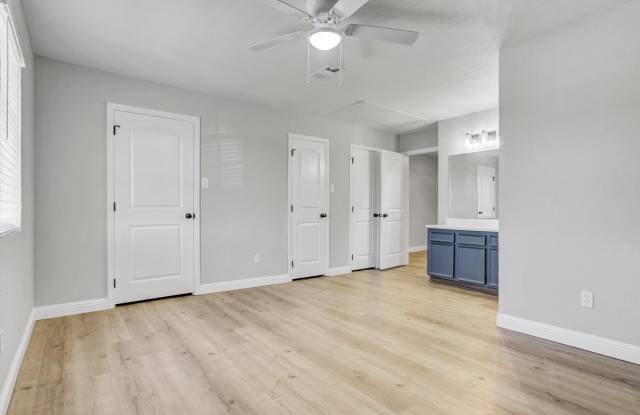 2075 Dowlen Rd - 09 photos photos