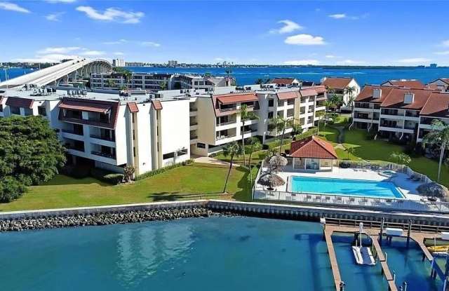 113 1ST STREET E photos photos