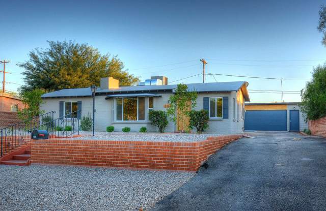 PRE-LEASE FOR AUGUST 2027 - Gorgeous home in Sam Hughes Gallery 3
