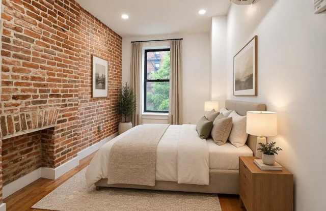 588 Quincy Street Gallery 2