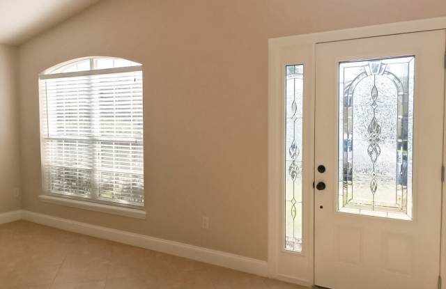 581 Farmingham Ct Gallery 2