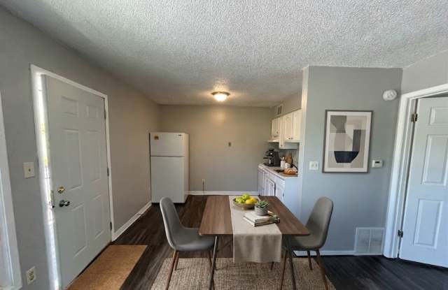 130 Sherwood Ct photos photos