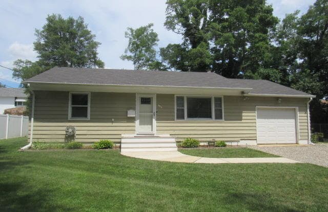 654 Harris Avenue - 654 Harris Avenue, Brielle, NJ 08730