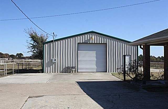 5080 US Highway 377 S Gallery 4