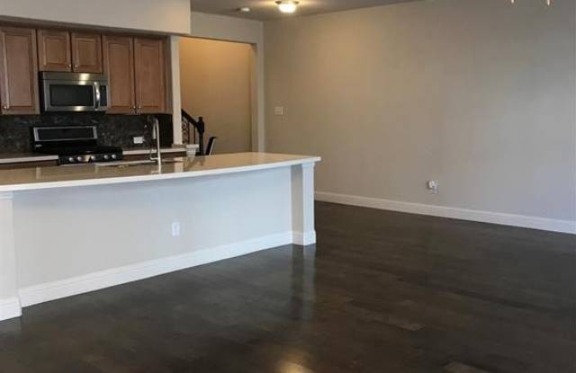 2569 Jackson Drive Gallery 3