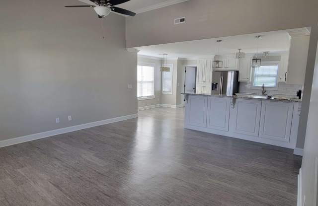 3924 Pensacola Drive Gallery 2