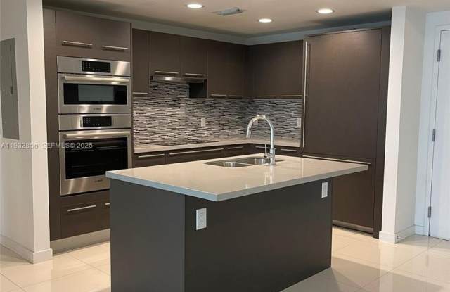 7825 NW 107th Ave photos photos