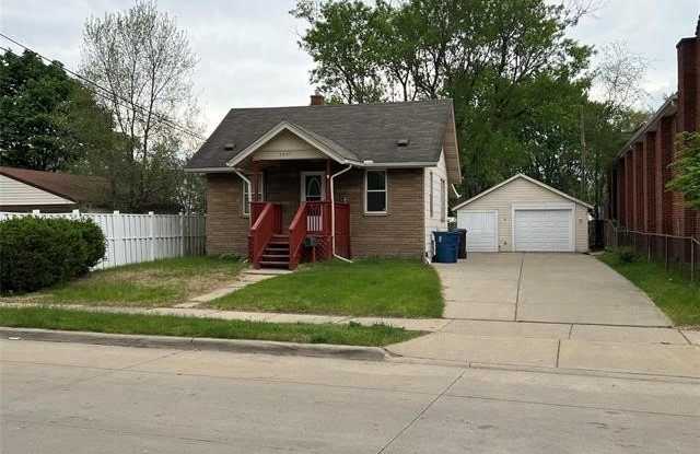 5027 WOODWARD Street photos photos