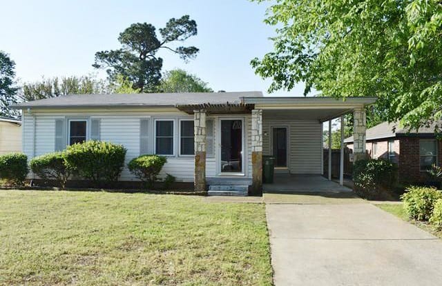 313 Willow Street - 313 Willow Street, Hurst, TX 76053
