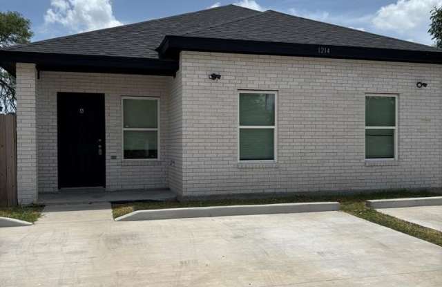 1214 E ADAMS AVE photos photos