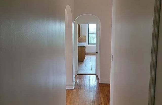 4410 Cayuga Ave Apt 6E Gallery 3