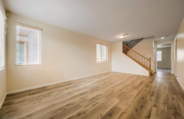 5321 Wild Sunflower Street Gallery 3