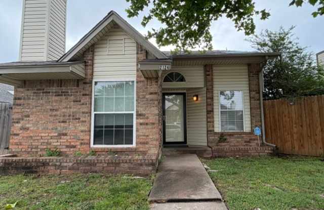 Adorable cottage style three bed, two bath, two car garage home in Moore Schools! photos photos