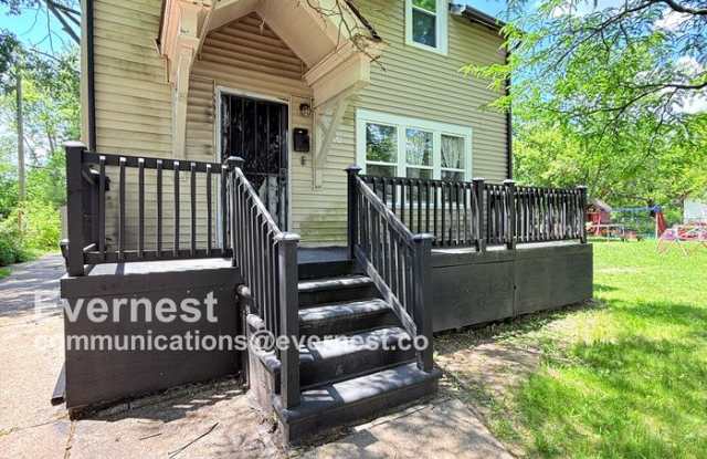 12653 Waltham Street photos photos