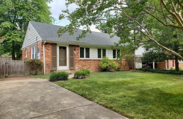 1606 LAFAYETTE DRIVE photos photos