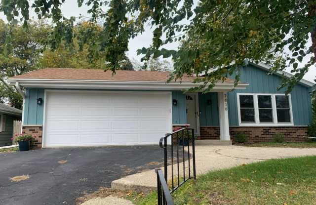 Updated 3 bedroom Kenosha ranch photos photos