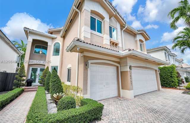 10957 NW 73rd Ter Gallery 4