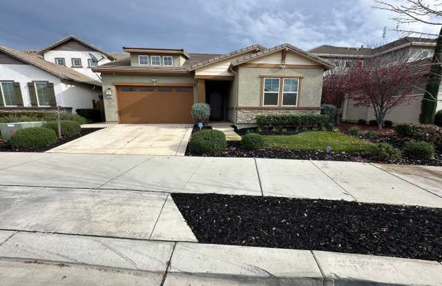 Stunning Lakefront River Islands Home - 18062 Silver Springs Way, Lathrop, CA 95330