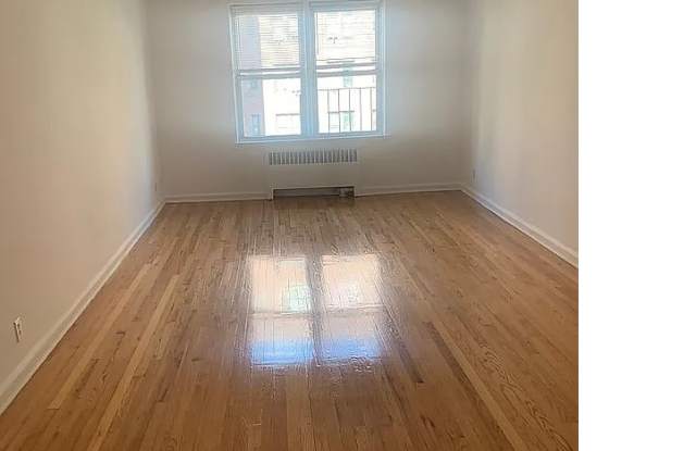 2080 Barnes Ave Apt 3D - 2080 Barnes Avenue, Bronx, NY 10462