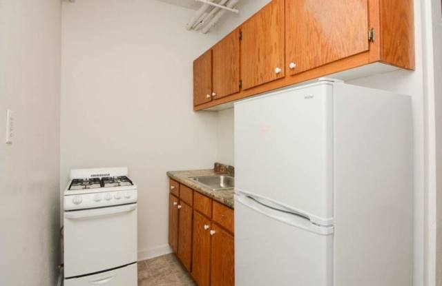 4058 Kenmore Gallery 3